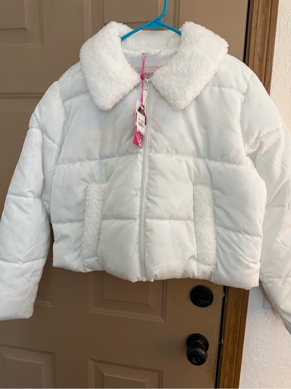 Paris Hilton White Sherpa-Trim Puffer Jacket for Juniors XL.